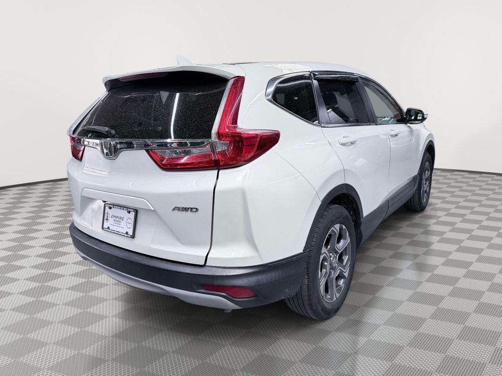 2017 Honda Cr-V — rear three-quarter view